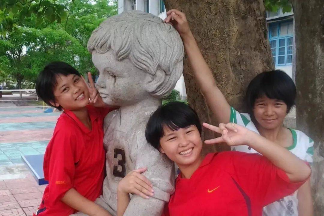 群女孩决定去“追风”m6米乐成为大人前一(图11)